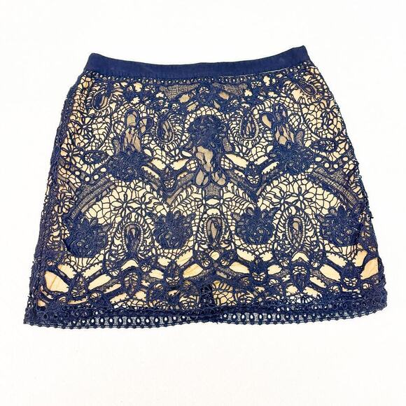 Club Monaco Navy Lace Straight Overlay Mini Skirt Size 12 - Picture 1 of 6